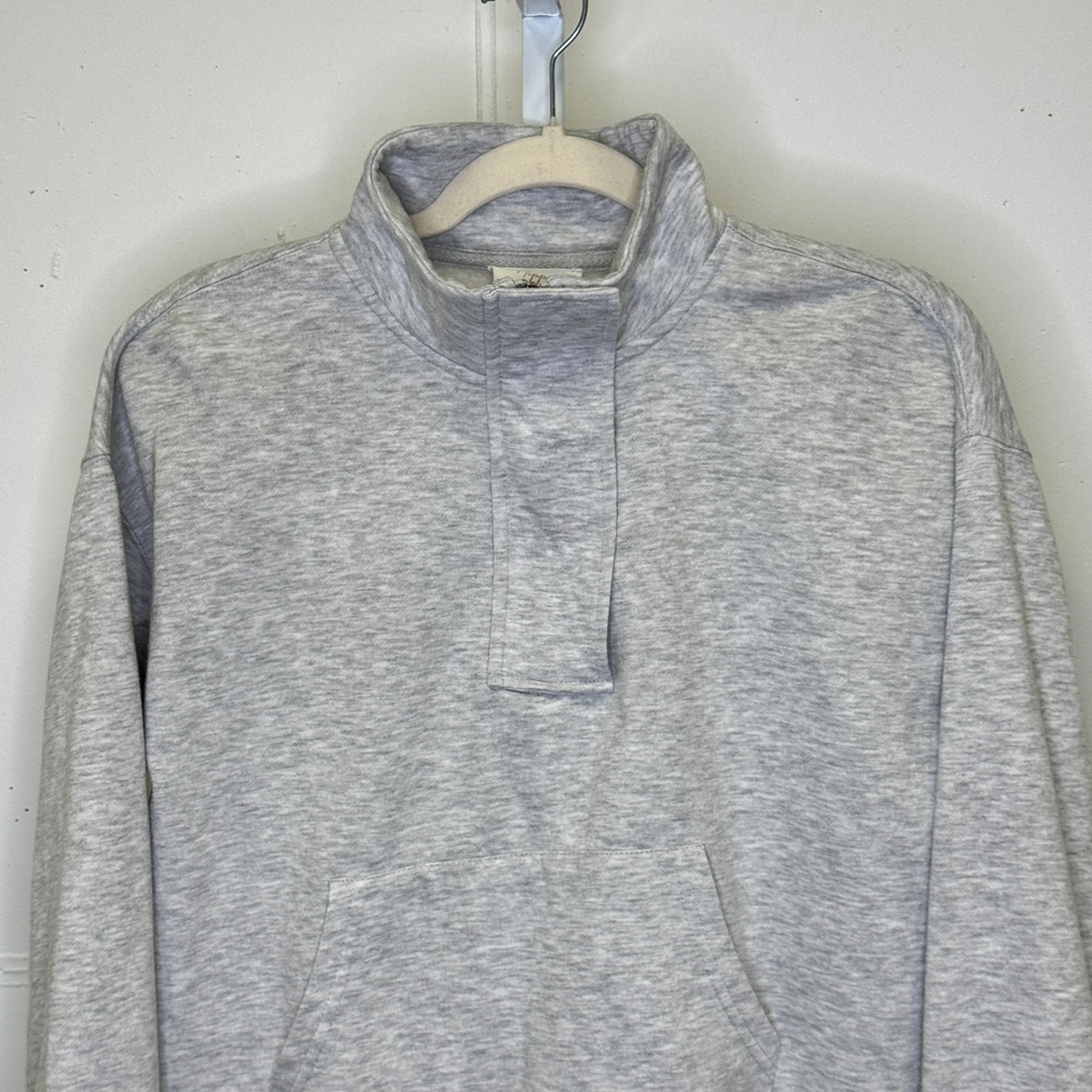 Hippie Rose Heather Gray Quarter Snap Mock Neck Sweatshirt Medium Athleisure - Picture 4 of 14